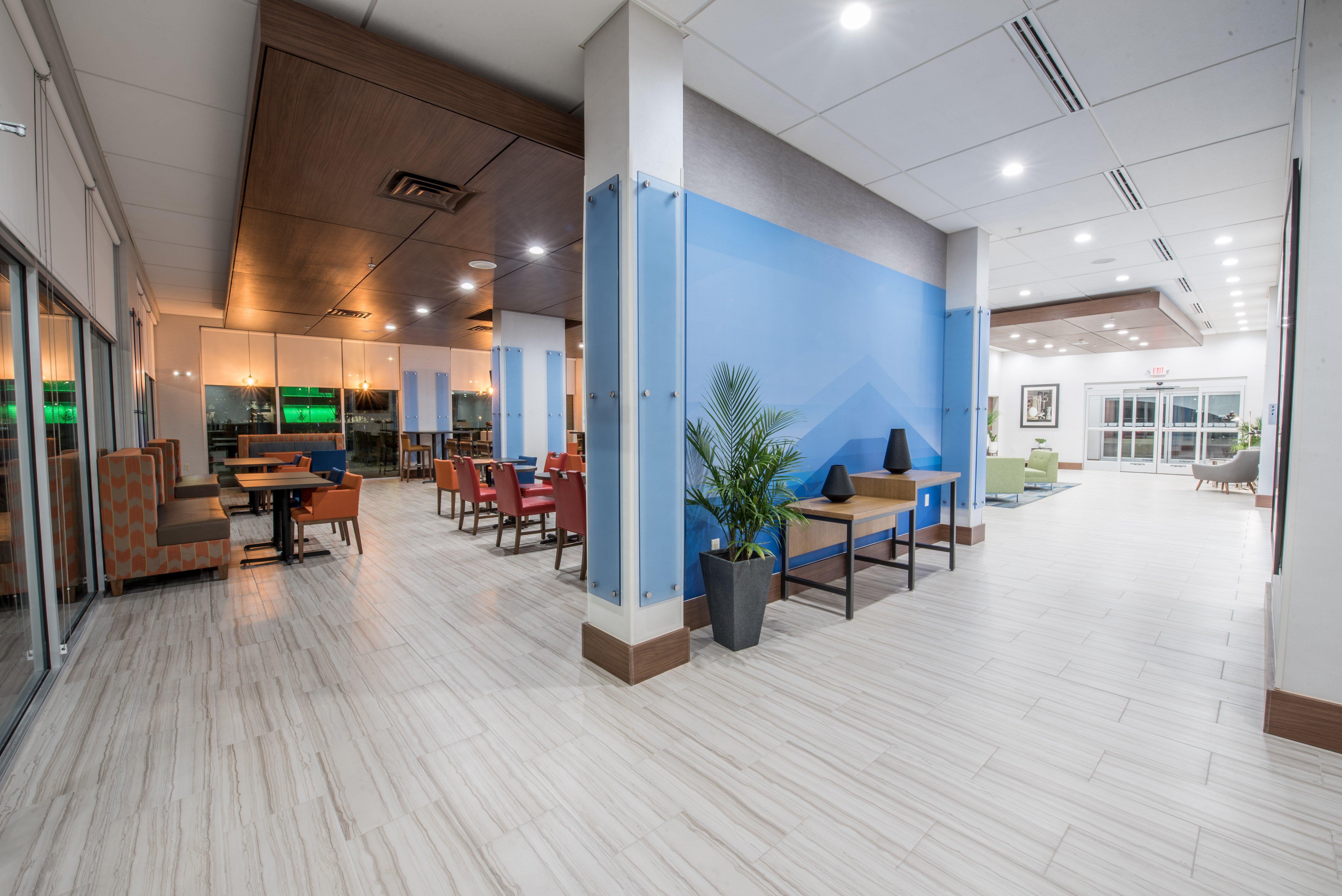 Holiday Inn Express & Suites - Houston Westchase - Westheimer By Ihg Bagian luar foto